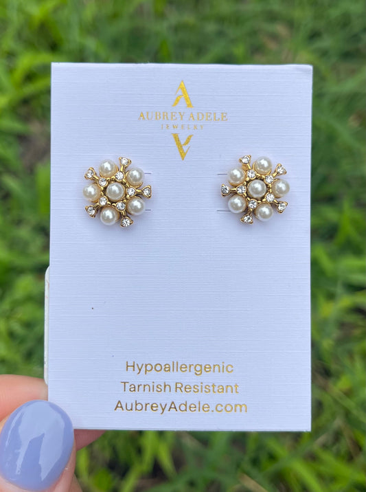 Quatrefoil Stud